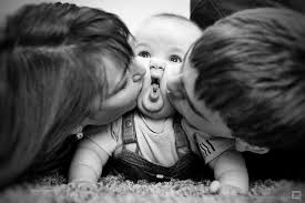 baby kissing2